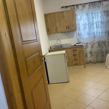 Nikolla's Apartmán *